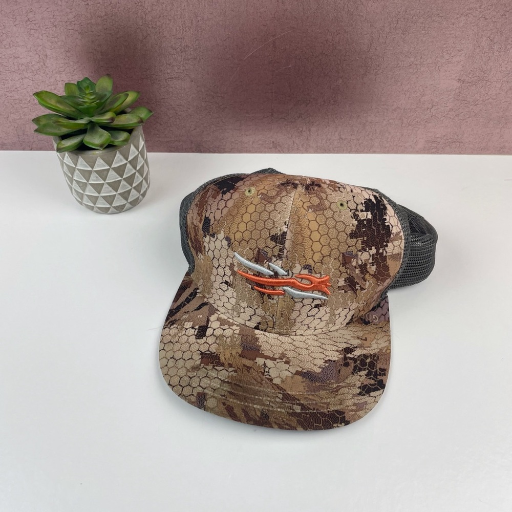Sitka Gear Brown Tan Snake Animal Print Trucker Hat Men One Size Outdoor Casual